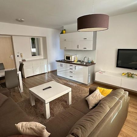 2 Room Apartment With Balcony 255, Apartmany Liptov Liptovský Mikuláš المظهر الخارجي الصورة