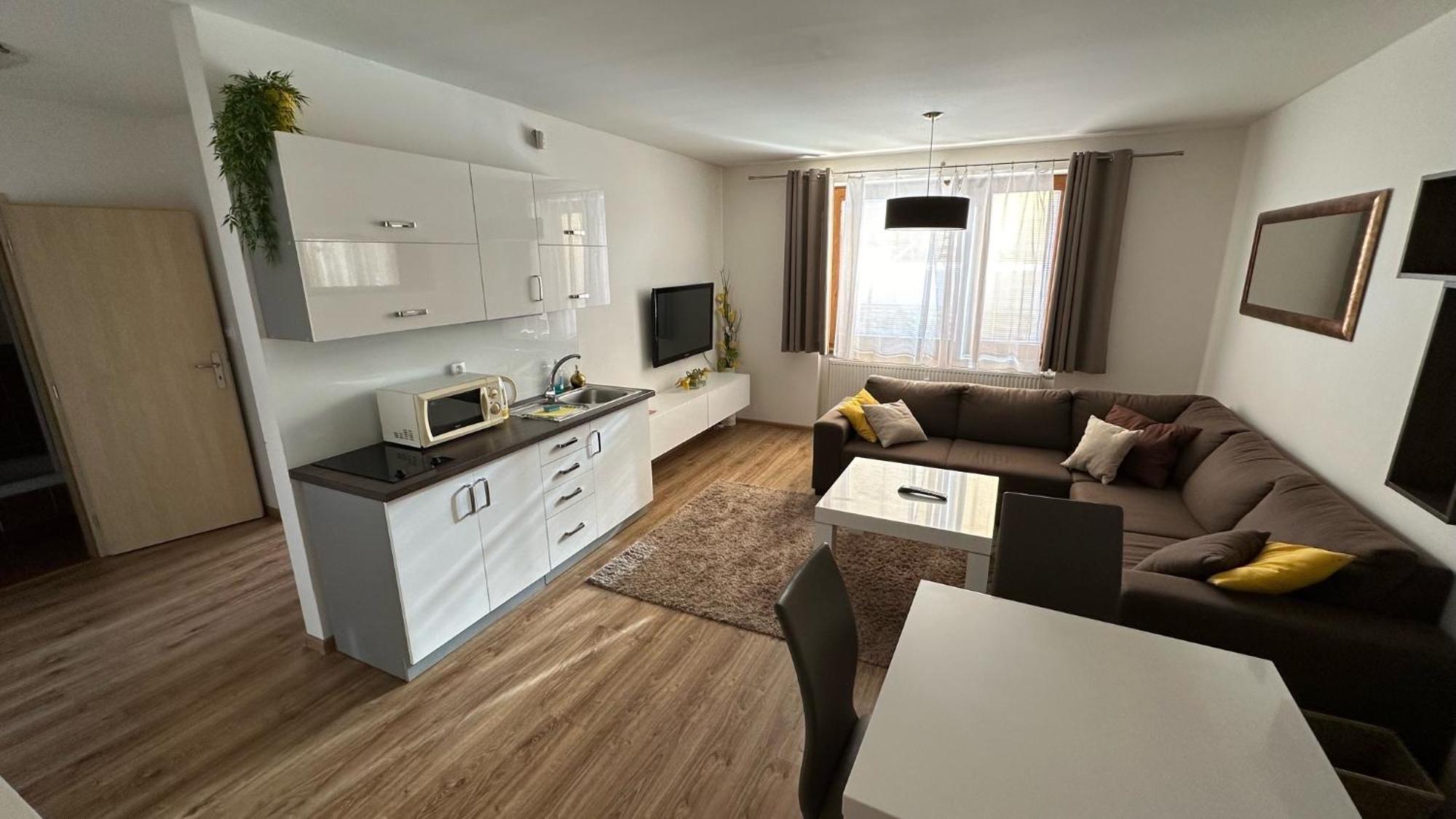2 Room Apartment With Balcony 255, Apartmany Liptov Liptovský Mikuláš المظهر الخارجي الصورة